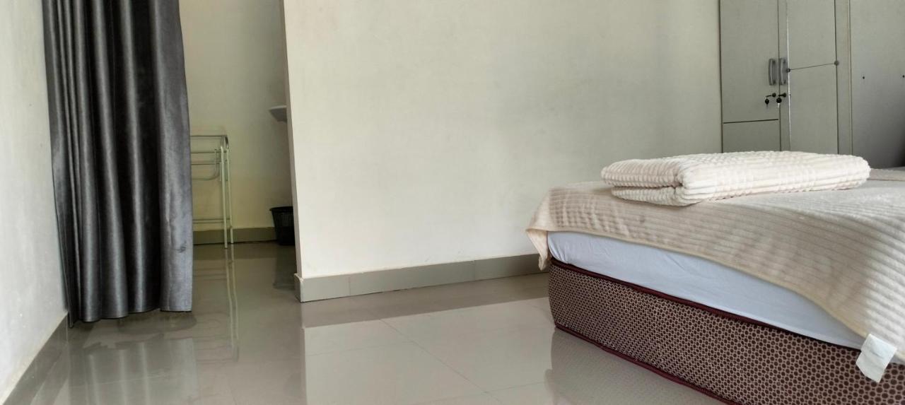 Sakila Homestay Kuta  Extérieur photo