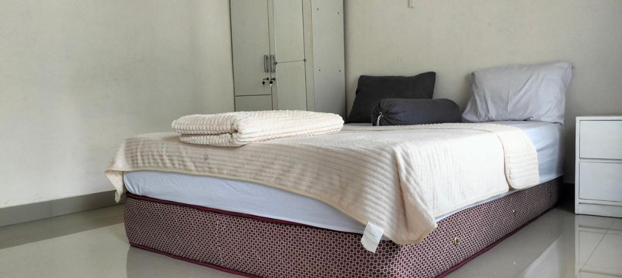 Sakila Homestay Kuta  Extérieur photo