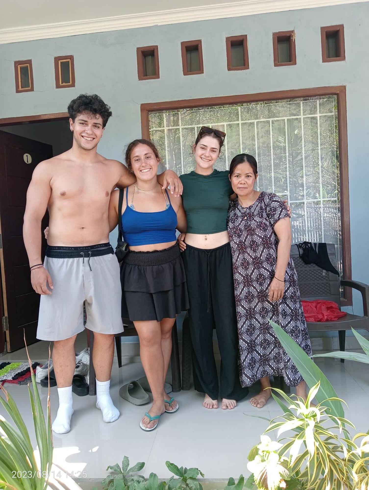 Sakila Homestay Kuta  Extérieur photo