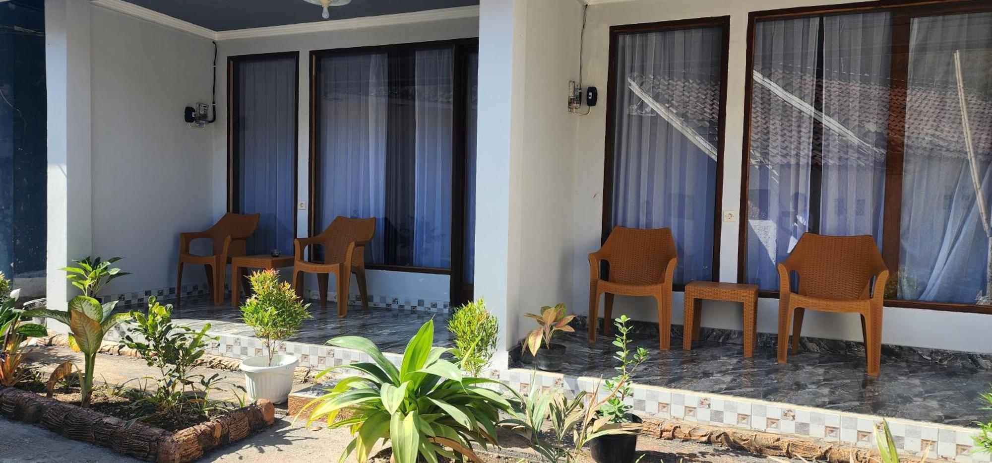 Sakila Homestay Kuta  Extérieur photo